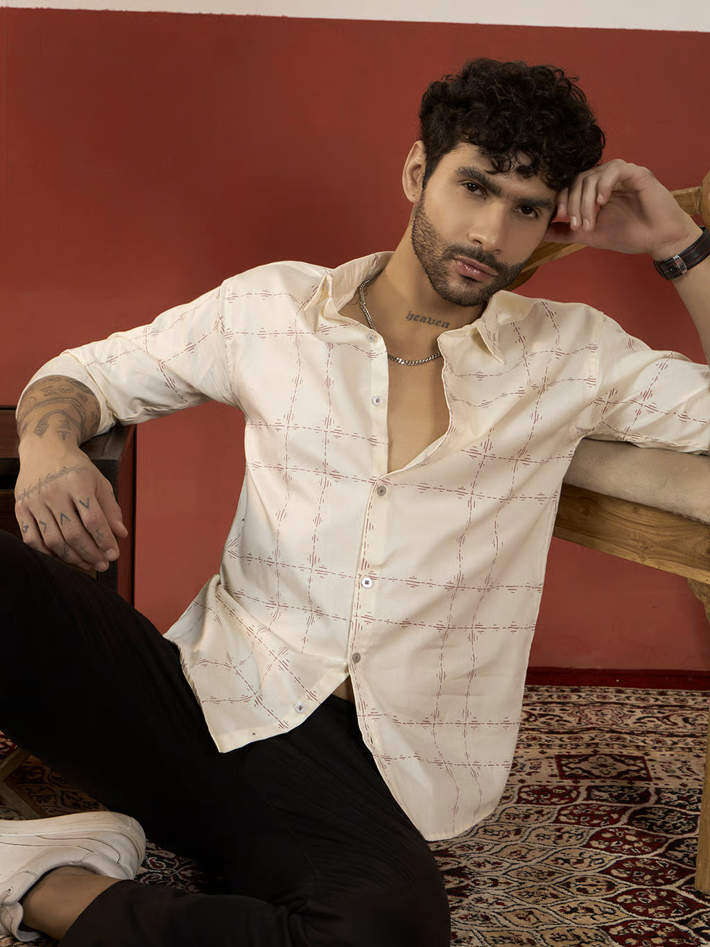 Men’s Off-White Satin Cotton Printed Shirt – Full Sleeve | Regular Fit